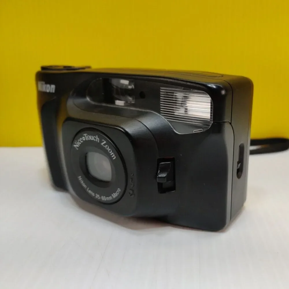 Vintage Nikon Nice Touch Zoom 35mm point & shoot Camera 35-60mm macro Not-Tested